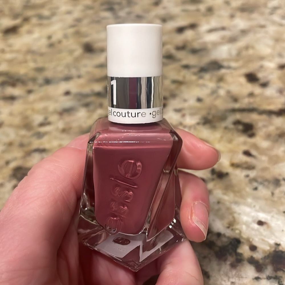 Essie Gel Couture polish